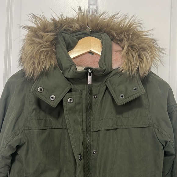 Abercrombie Kids Forest Green Ultimate Parka w/faux Fur size 11/12 - Picture 2 of 12